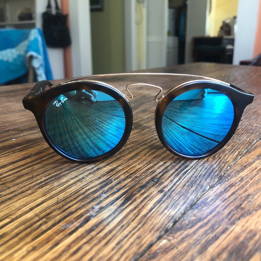 Unique Authentic Raybans